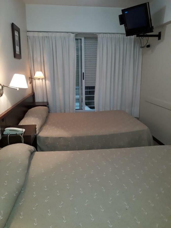 Hotel Carrara Buenos Aires Esterno foto